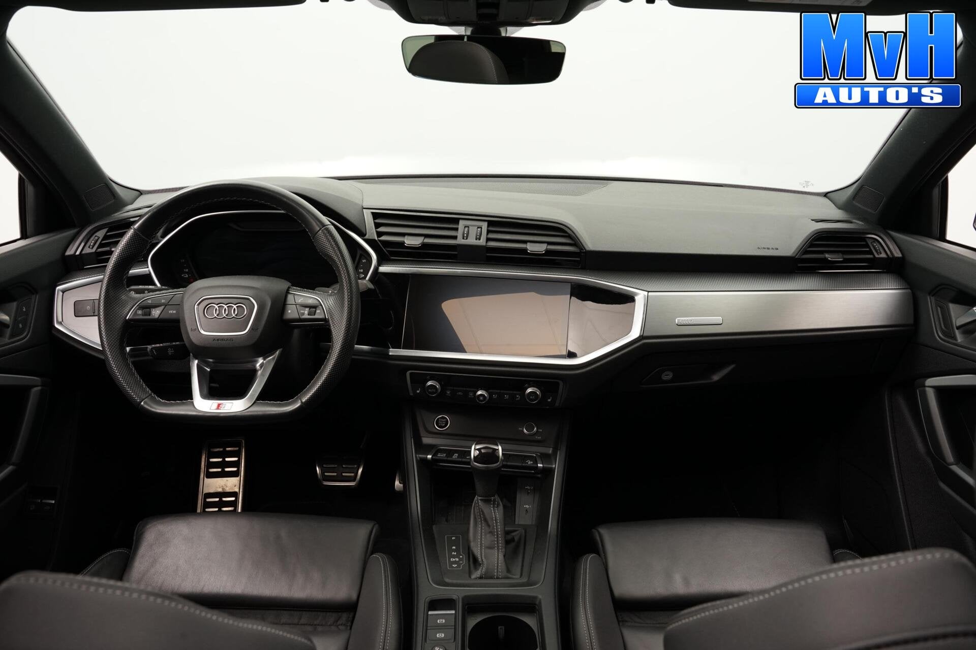 Audi Q3 45 TFSI PHEV S edition|S-Line|SOH.98%|360°CAM|STOEL, Auto's, Automatische klimaatregeling, Gebruikt, Zwart, Hybride Elektrisch/Benzine