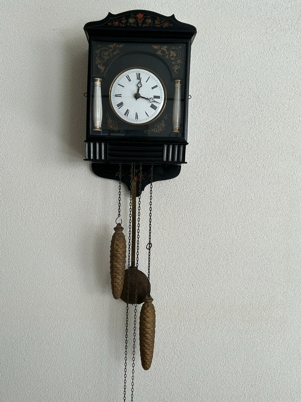 Antieke Schwartzwalder wandklok met slinger en gewichten, Antiek en Kunst, Ophalen of Verzenden