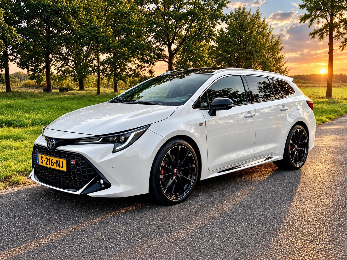 Toyota Corolla TS 2.0 GR Sport PLUS GARANTIE PANO STUURVW TH