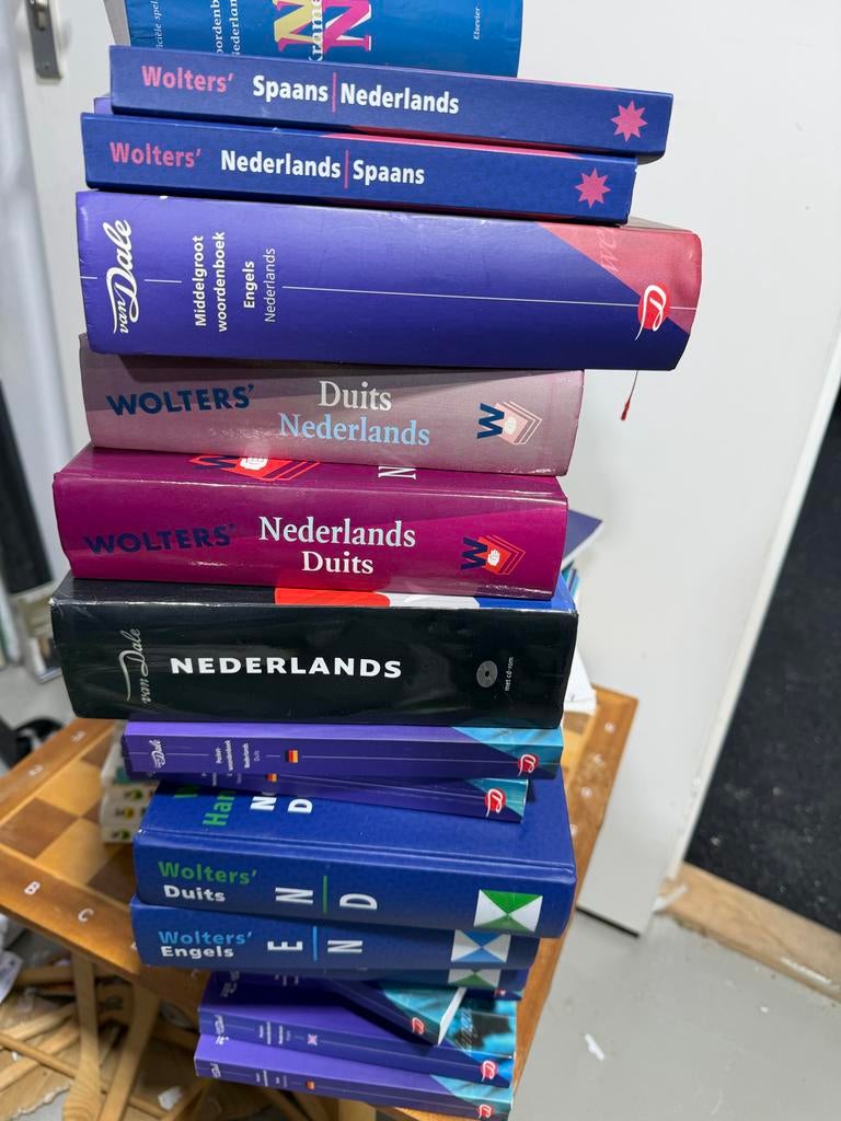 Diverse Woordenboeken: Nederlands, Engels, Duits, Spaans, Ophalen of Verzenden, Gelezen, Van Dale, Nederlands