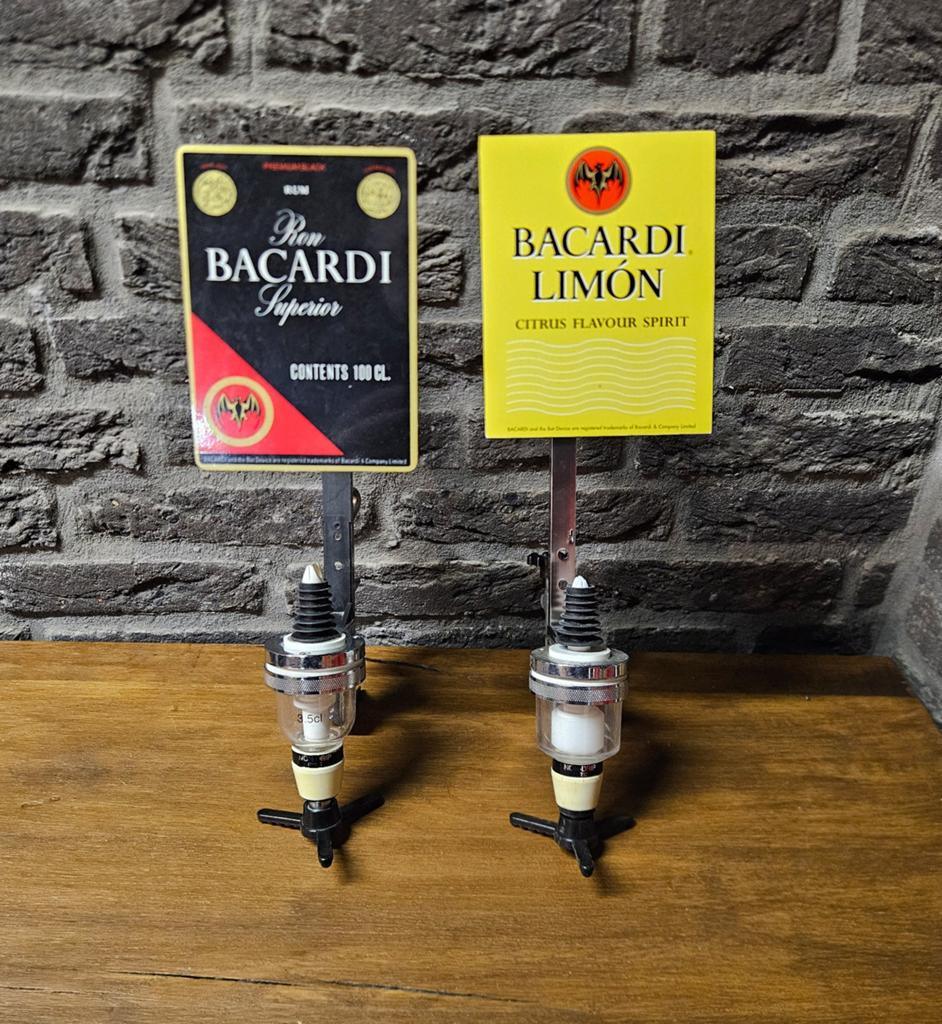Set van Bacardi + Bacardi limon dispensers, Ophalen of Verzenden, Gebruikt, Gebruiksvoorwerp