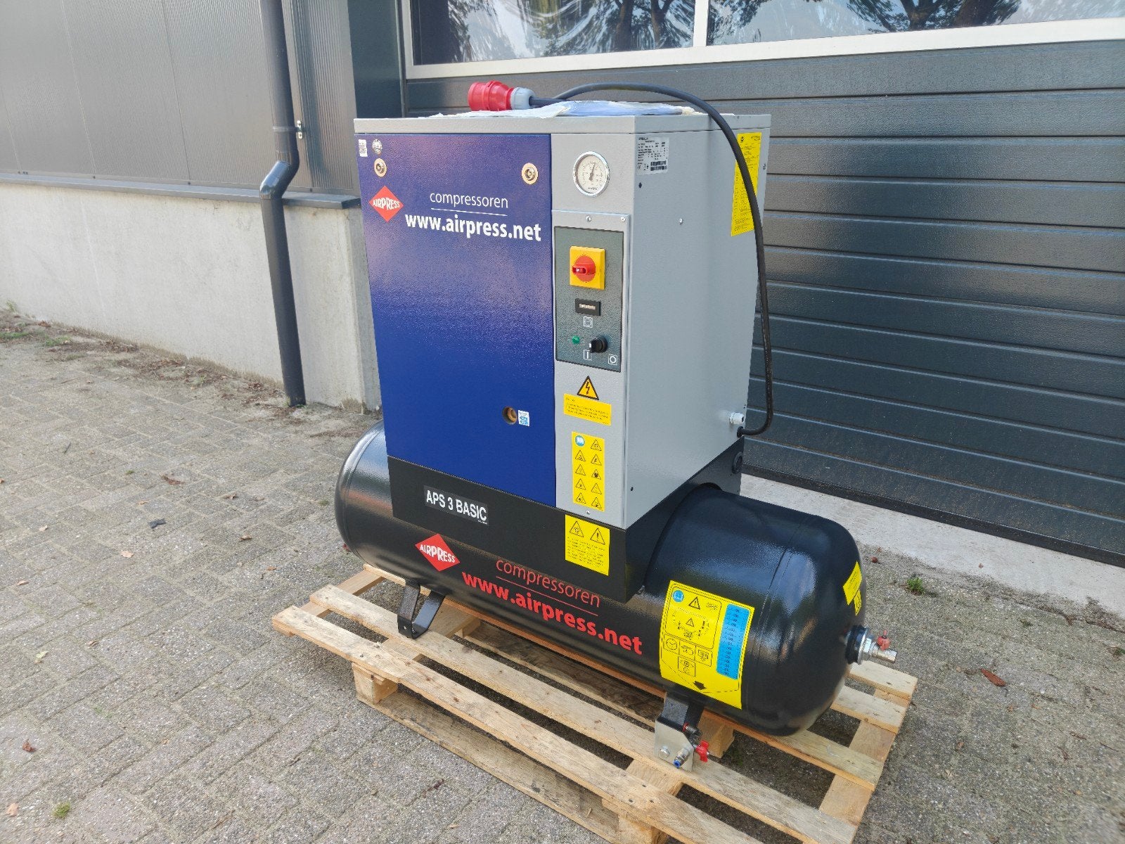 Airpress Aps3 demo model, Ophalen, Zo goed als nieuw, 200 tot 400 liter/min, Geluidgedempt