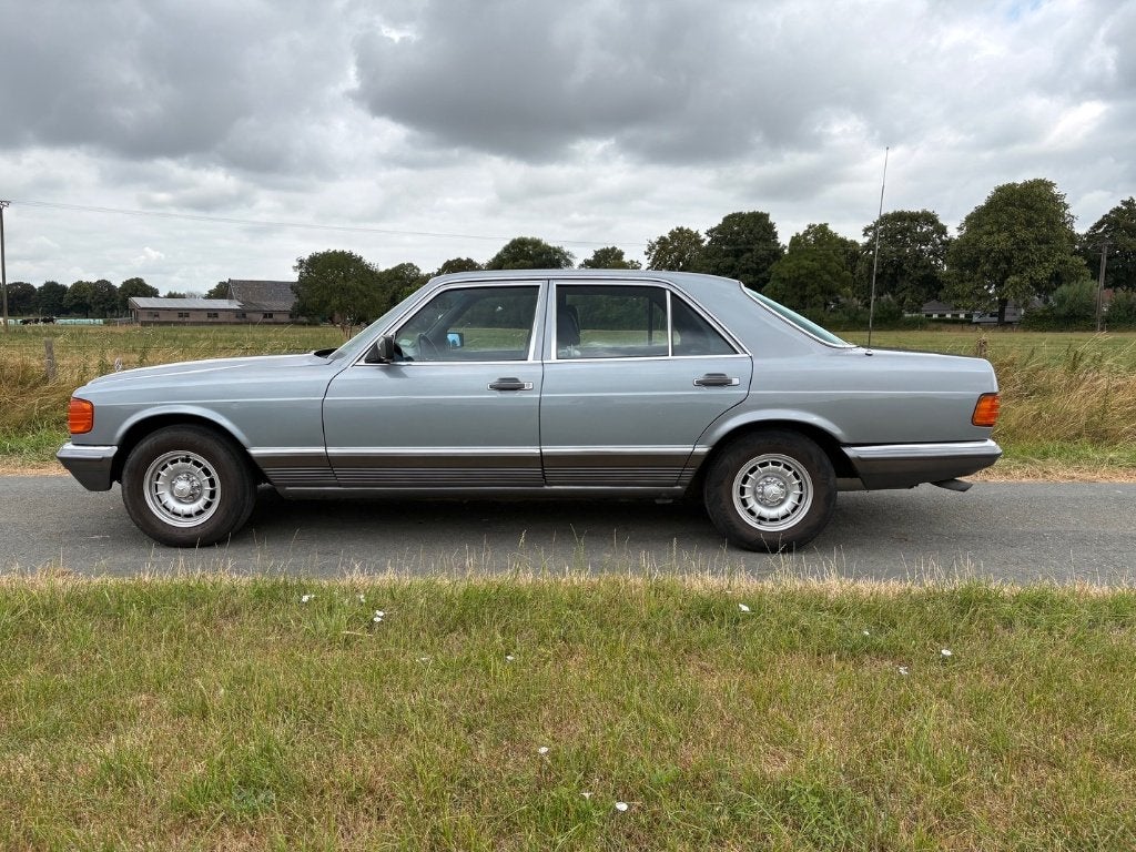 1983 Mercedes-Benz S-Klasse 380SE AUT Silberblau, foto 5