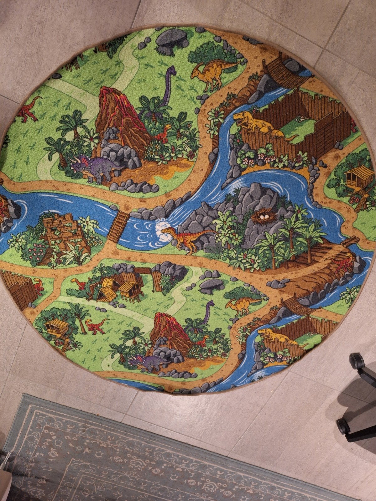 Dino speelkleed - 1.55m breed, Ophalen, Gebruikt, Rond, 150 tot 200 cm