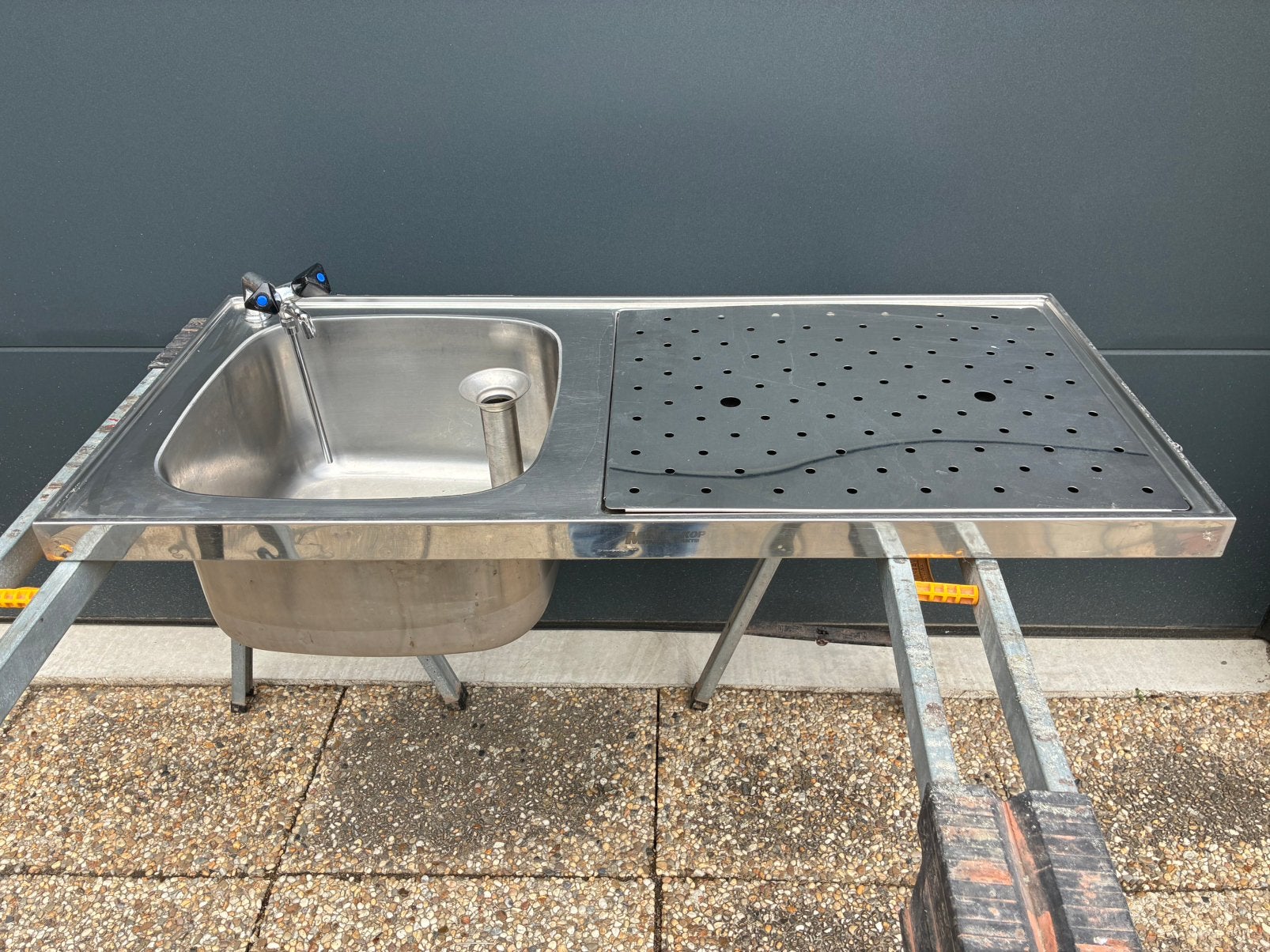 Glazenlekblad spoelbak thuistap biertap barblad rvs tap bar, Ophalen