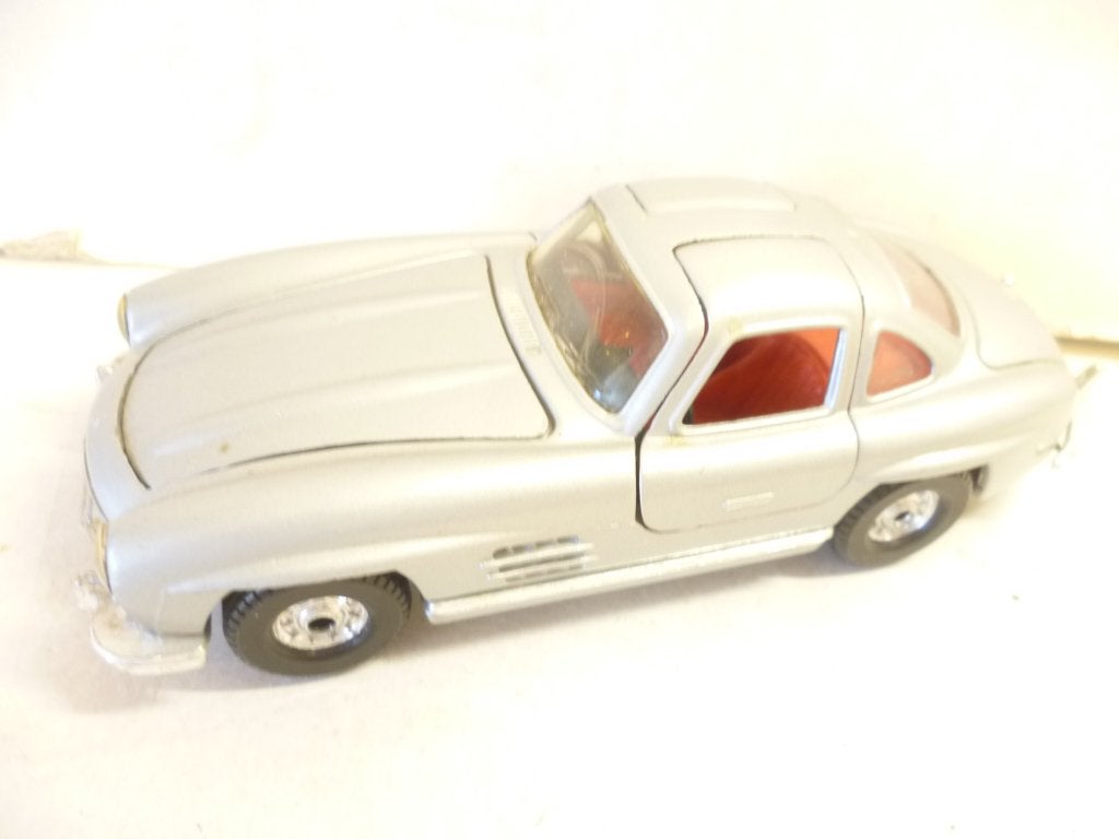 Corgi Mercedes Benz 300 SL met vleugeldeuren 1:36 12cm auto, Ophalen of Verzenden, Zo goed als nieuw, Auto
