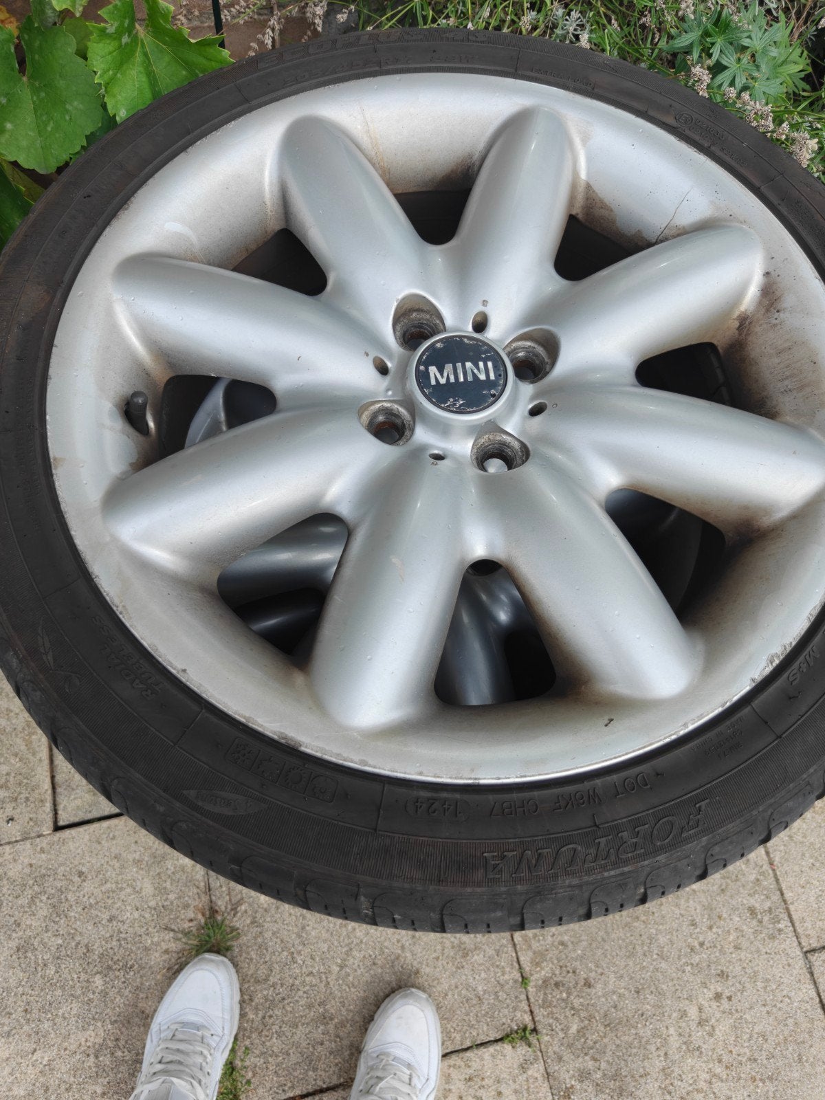 Mini Cooper 17 inch velgen met all season banden, Ophalen, Gebruikt, Banden en Velgen, 17 inch