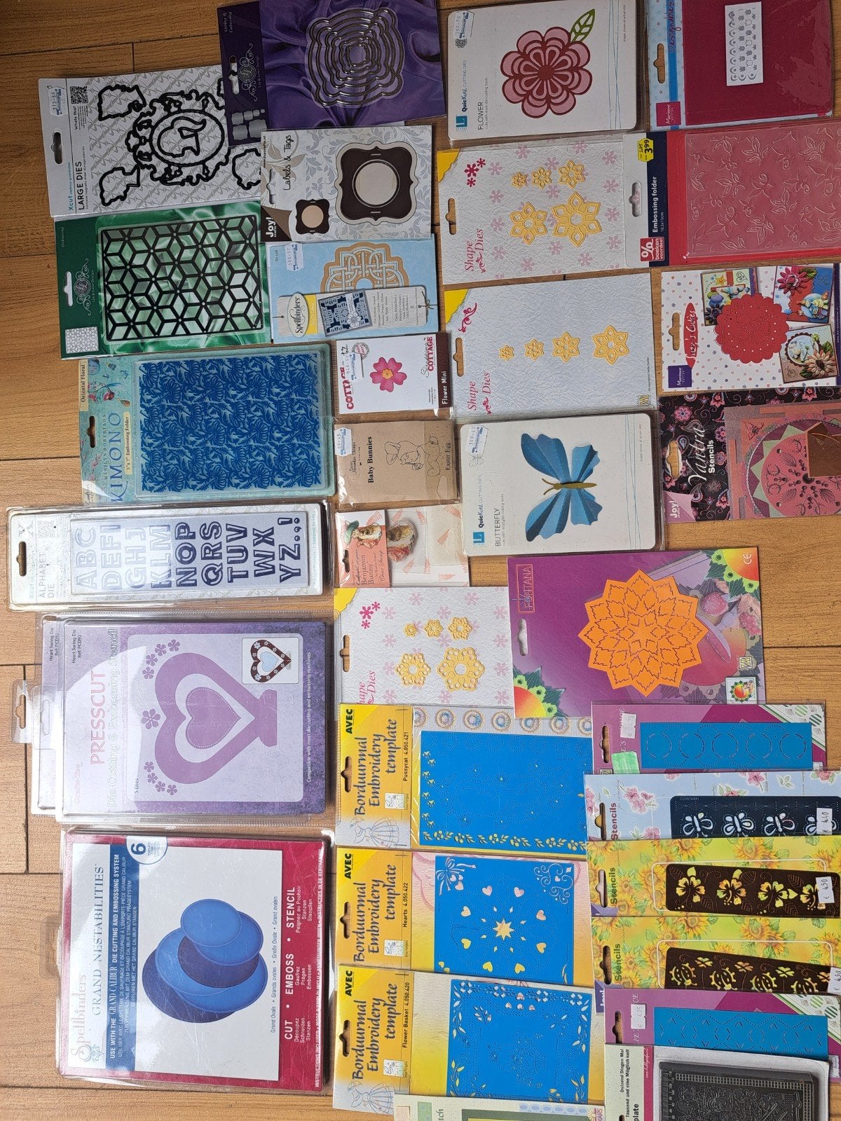 Grote collectie stansen, stempels en mallen, Gebruikt, Overige thema's, Meerkleurig, Ophalen of Verzenden