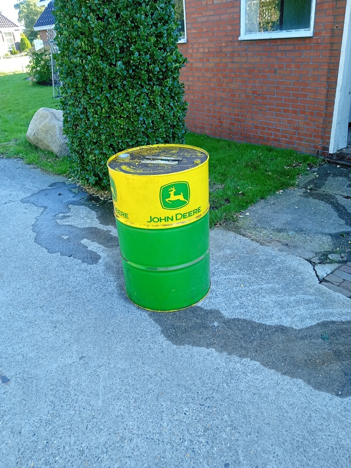 statafel tafel john Deere olieton oliedrum lamp, Ophalen