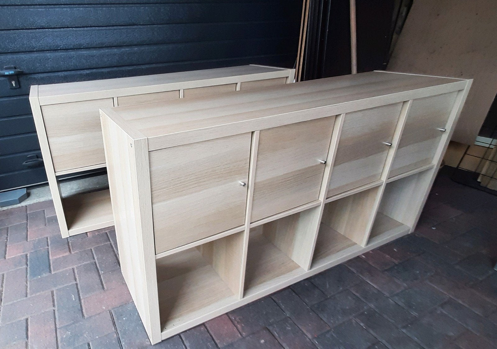 2x ikea kallax Vakkenkast 2x4 vakken met deurtjes, Ophalen, Zo goed als nieuw
