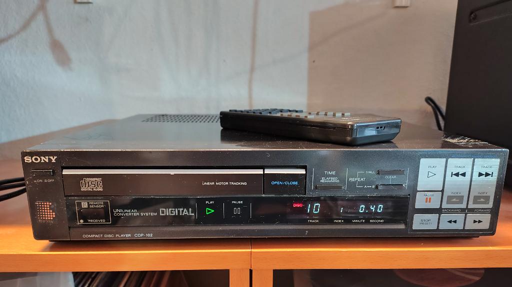 Sony CDP-102 cd speler een van de eerste!, Ophalen of Verzenden, Gebruikt, Sony
