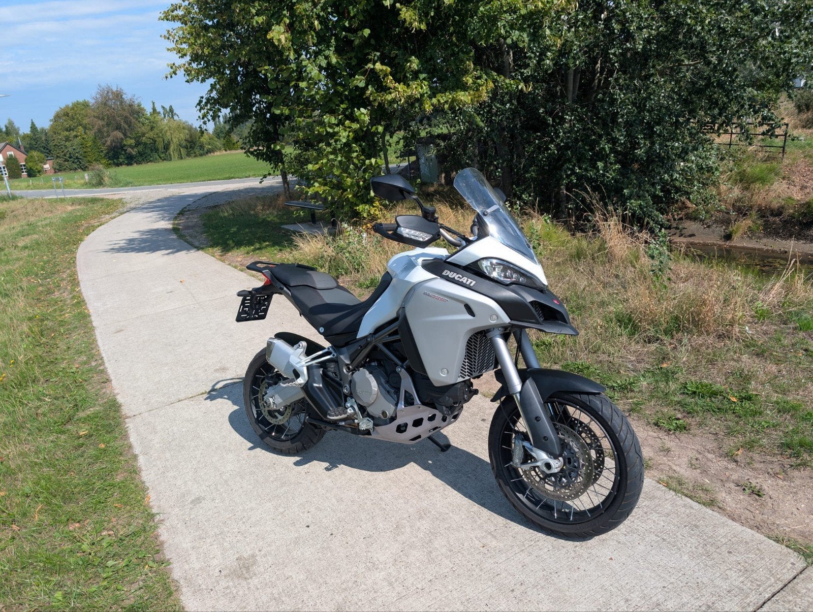Ducati Multistrada 1200 Enduro 2017 - 17.000 km, Motoren, Motoren | Ducati, 2 cilinders, LED Verlichting, Motorrijbewijs A, Gebruikt