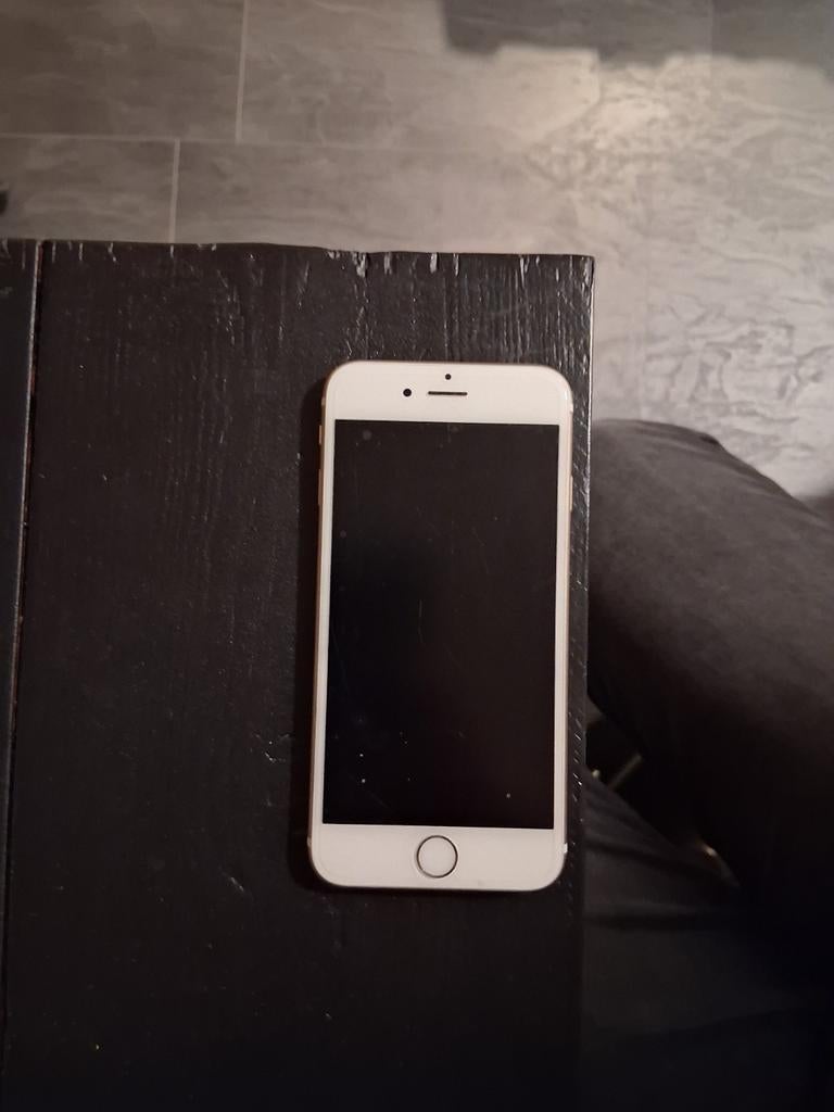 iPhone 6S Rosegold - Goede staat, Telecommunicatie, Mobiele telefoons | Apple iPhone, Gebruikt, Ophalen of Verzenden, Zonder abonnement