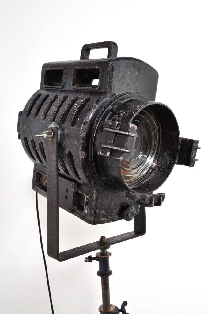 Vintage industriële vloerlamp spot theaterspot op statief, Ophalen of Verzenden, Gebruikt, 150 tot 200 cm
