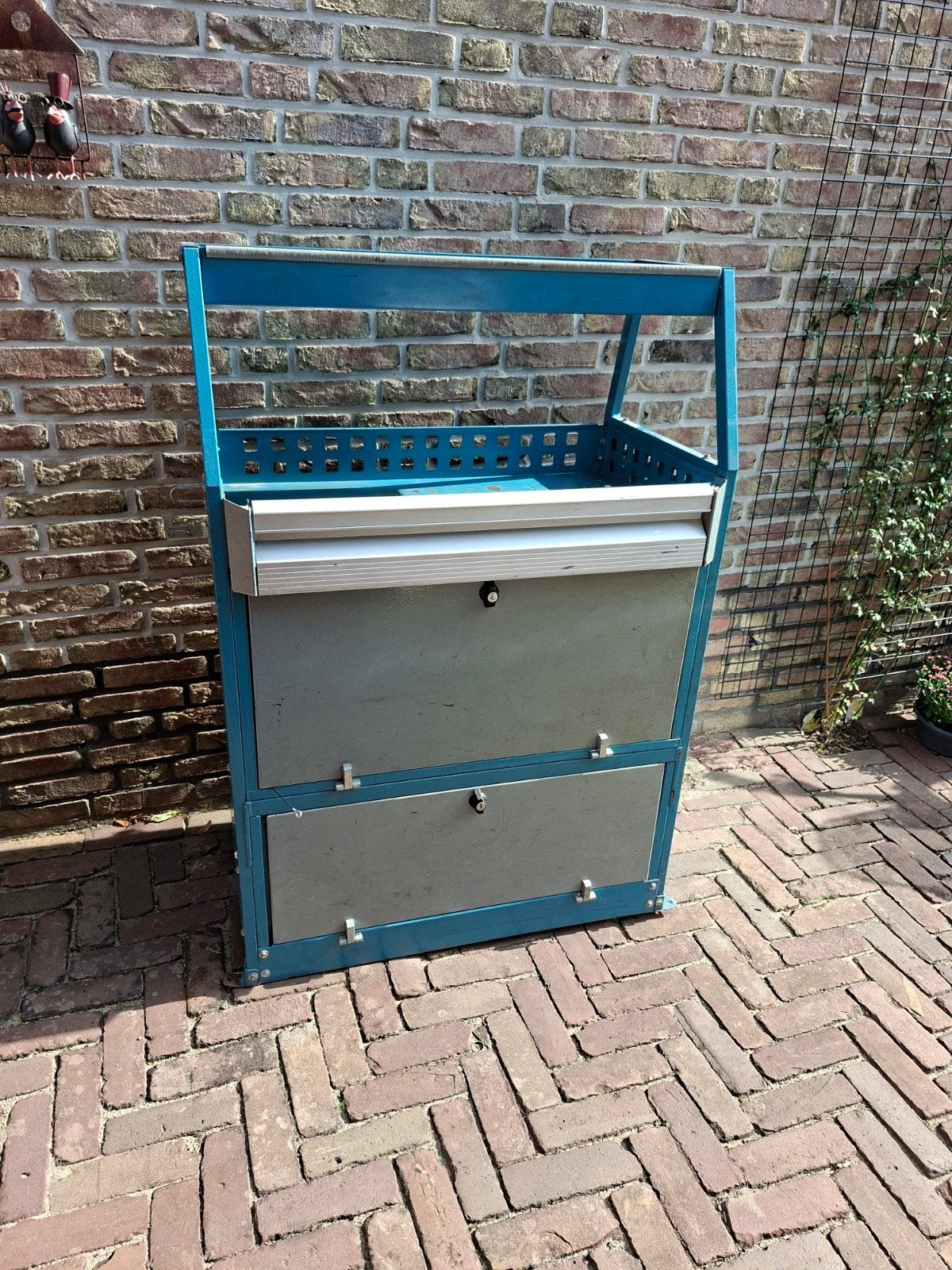Compacte stalen bedrijfswagenkast / businrichting, Ophalen, Gebruikt