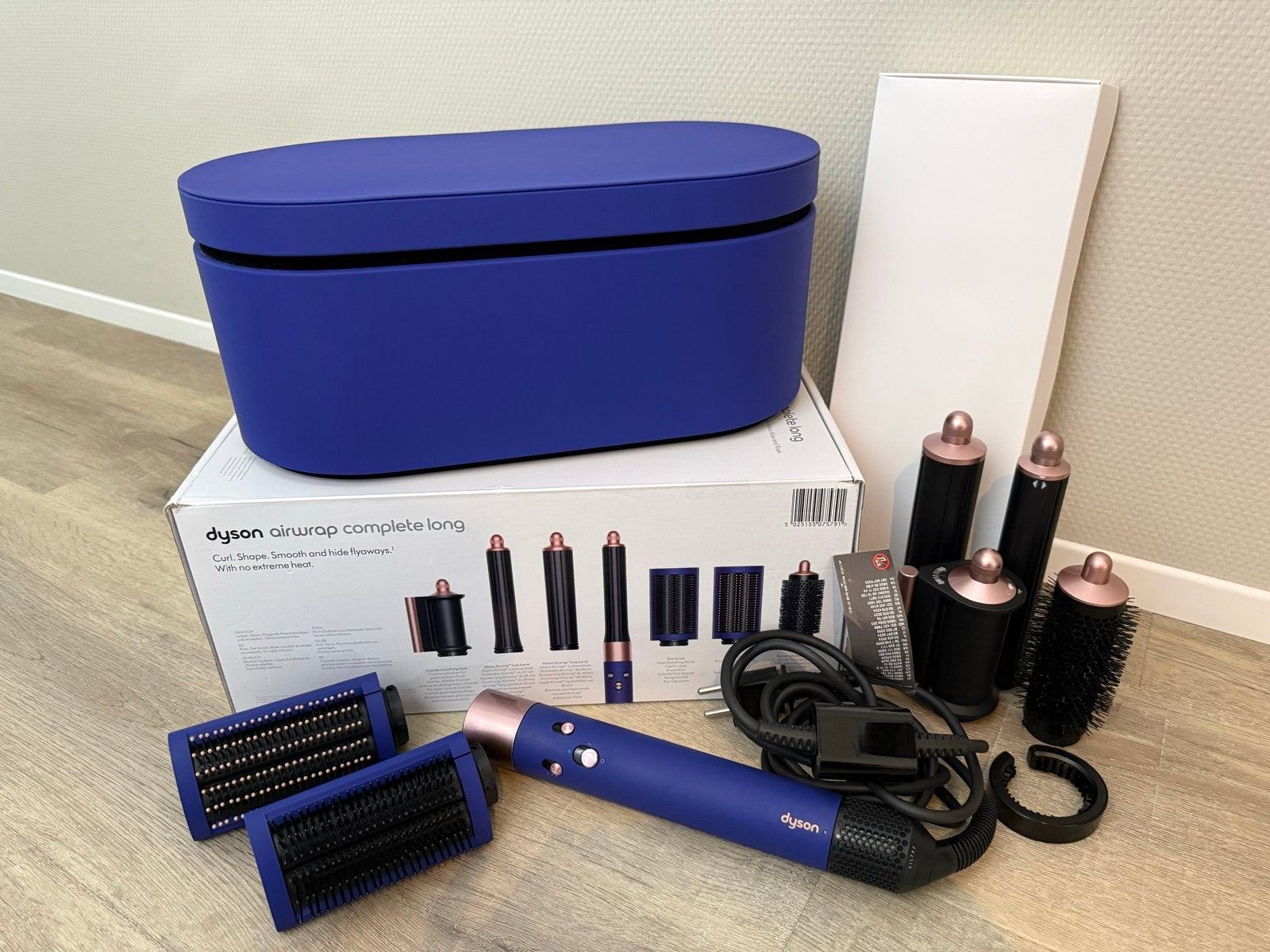 ZGAN Dyson Airwrap Complete Long Vinca Blue en Rosé, Ophalen, Zo goed als nieuw, Föhn of Haardroger