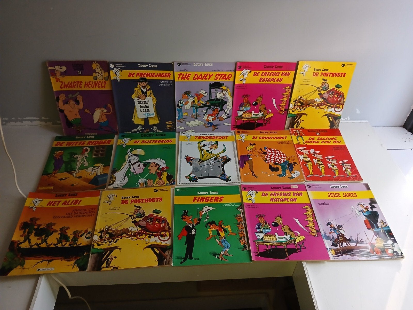 Lucky Luke stripboeken collectie - 15 delen, Meerdere stripboeken, Ophalen of Verzenden, Zo goed als nieuw