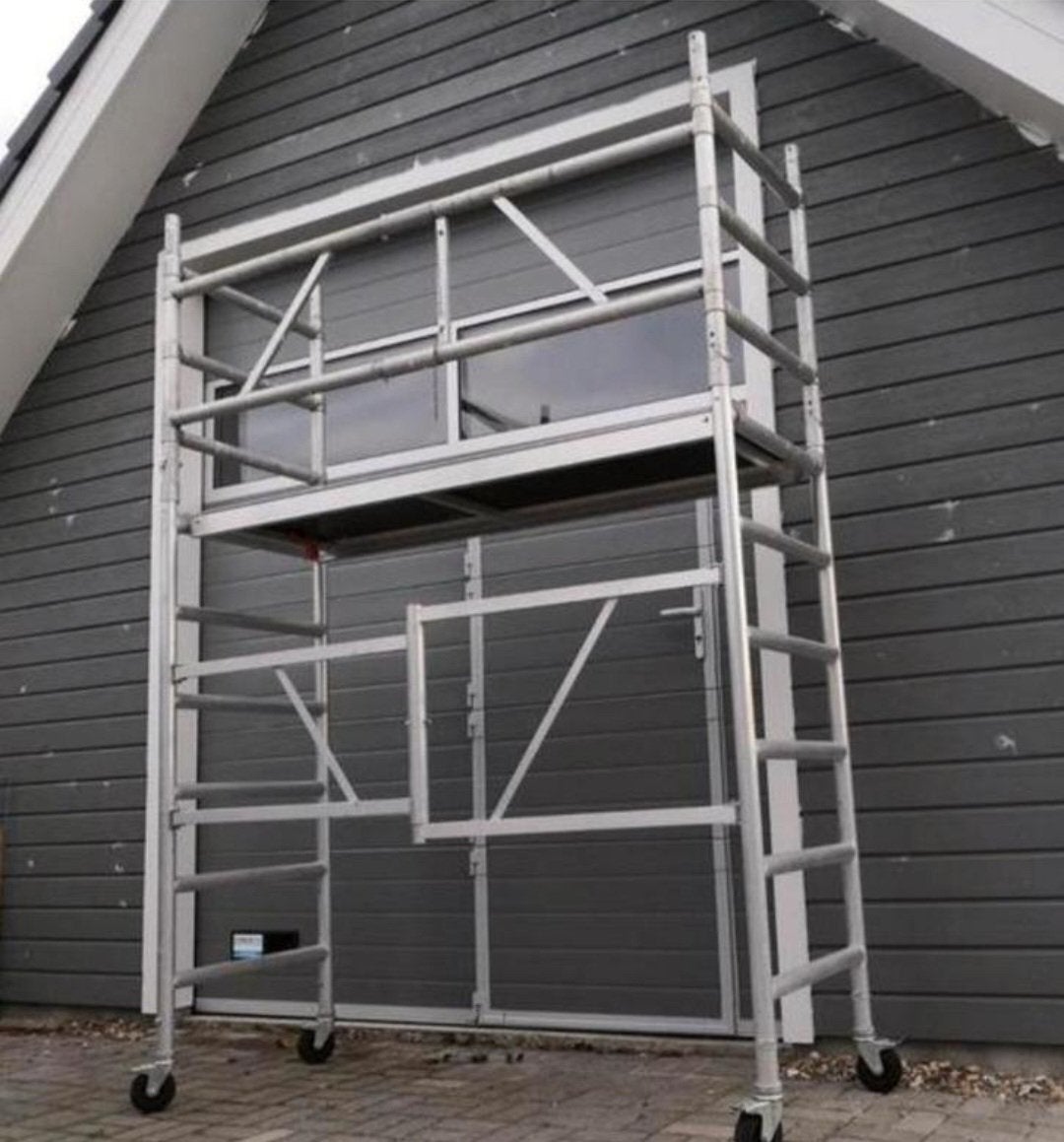 Te huur kamersteiger werkhoogte 3.5 m steiger rolsteiger, Doe-het-zelf en Verbouw, Ophalen, Zo goed als nieuw, Rolsteiger of Kamersteiger