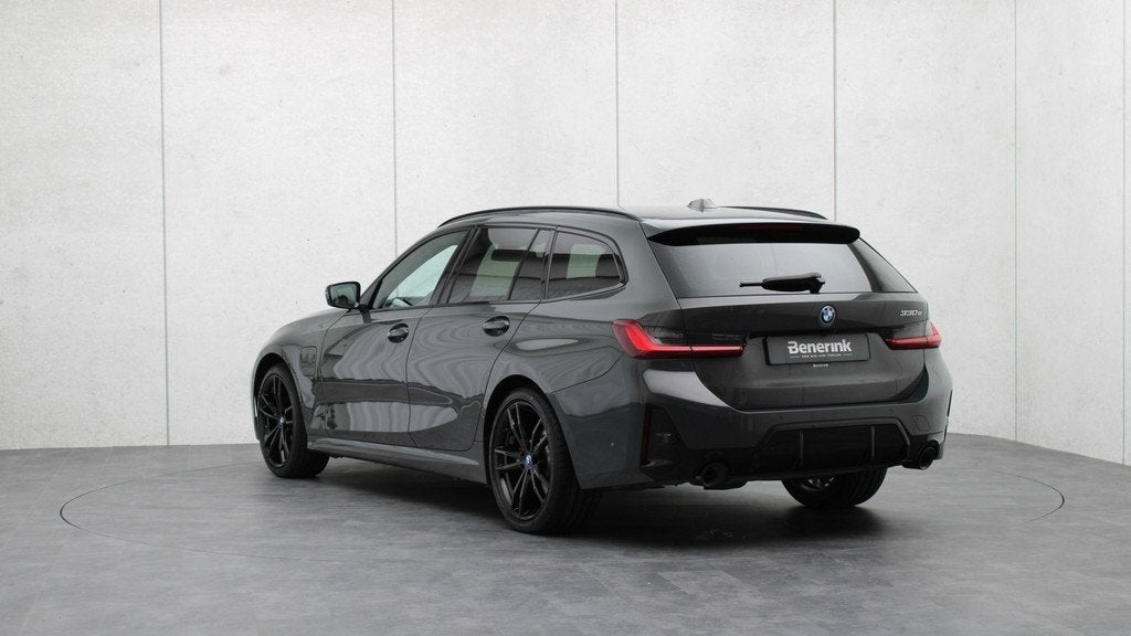 BMW 3 Serie Touring 330e M-Sport Pro | Harman/Kardon | Head-, Gebruikt, 4 cilinders, Hybride Elektrisch/Benzine, 3-Serie