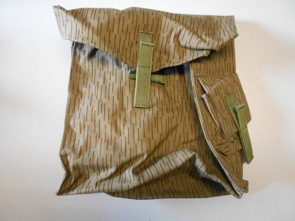 Gasmaskertas strichtarn DDR NVA (ruim op voorraad), Ophalen of Verzenden, Landmacht, Duitsland, Overige typen