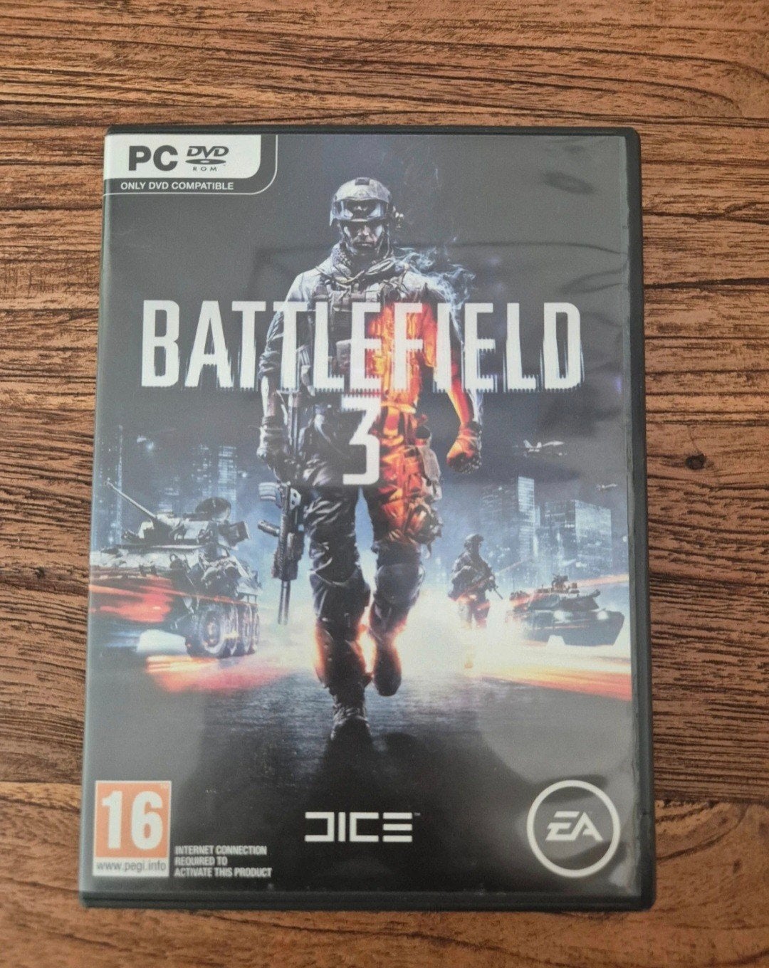 Battlefield 3 PC DVD-ROM - Inclusief Back to Karkand, Spelcomputers en Games, Online, Shooter, Verzenden, Zo goed als nieuw