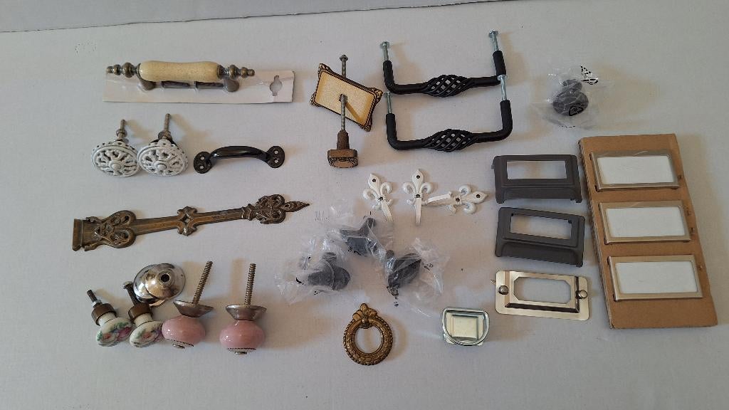 Set Handgrepen/ deurknoppen, Ophalen, Zo goed als nieuw, Overige materialen, Overige typen