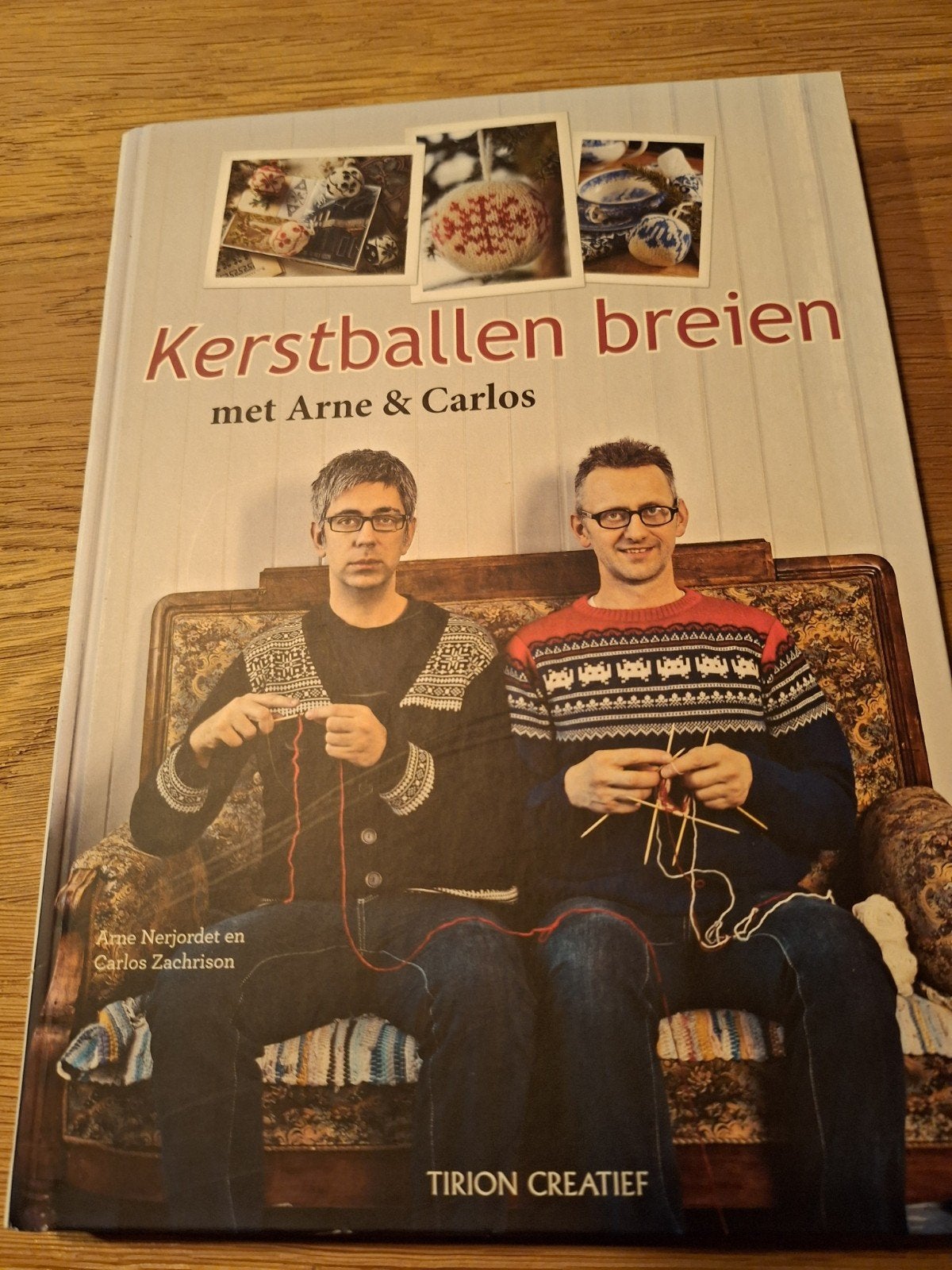 Kerstballen breien met Arne & Carlos nieuw., Boeken, Ophalen of Verzenden, Nieuw, Breien en Haken