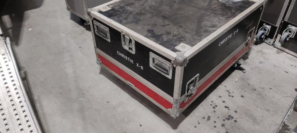 Christie X-6 Projector met 2 lenzen in flightcase, Audio, Tv en Foto, Beamers, Gebruikt, Overige technologieën, Ophalen