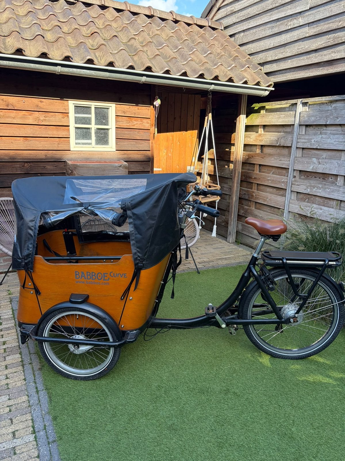 Babboe Curve-E elektrische bakfiets incl. regenhuif, Ophalen of Verzenden, Gebruikt, 4 kinderen of meer, Huif