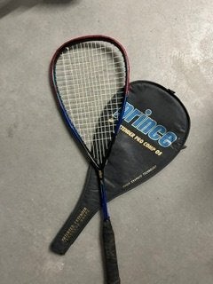 Squash racket, Sport en Fitness, Ophalen, Gebruikt, Racket, Met hoes