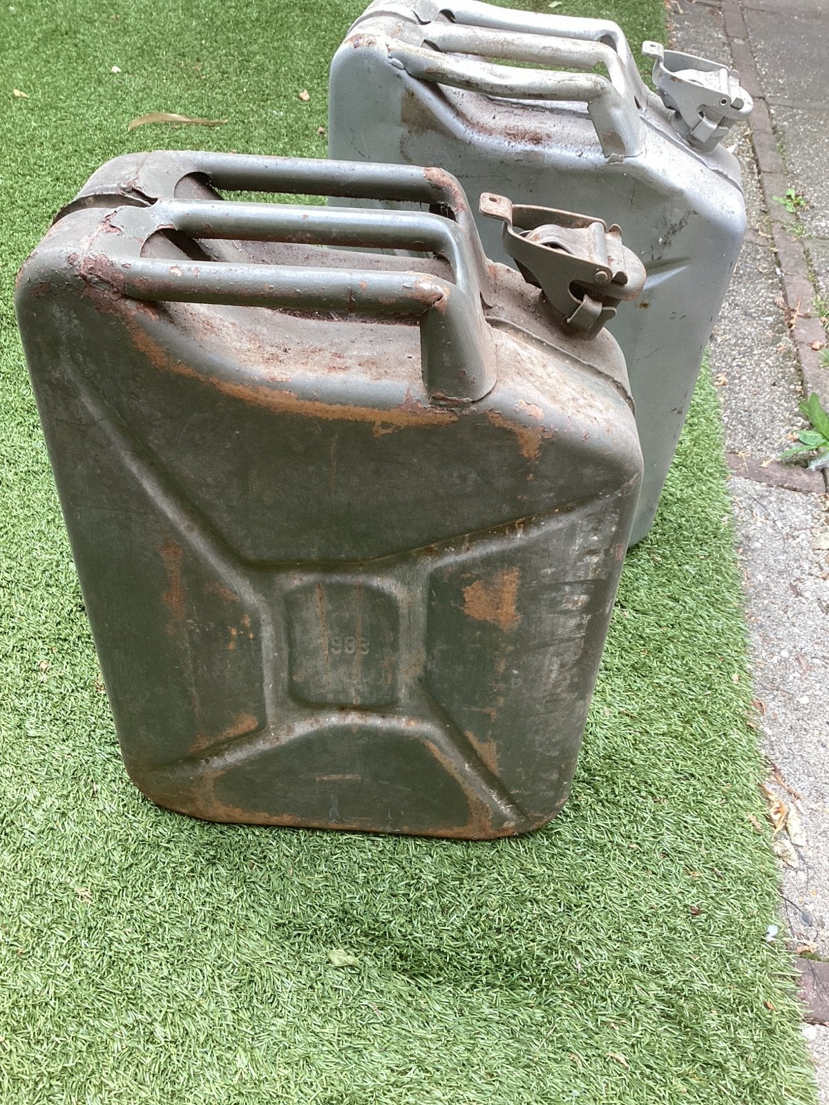 Brandstoftank 20 liter - Jerrycan (2 stuks), Ophalen of Verzenden, Gebruikt, Universele onderdelen