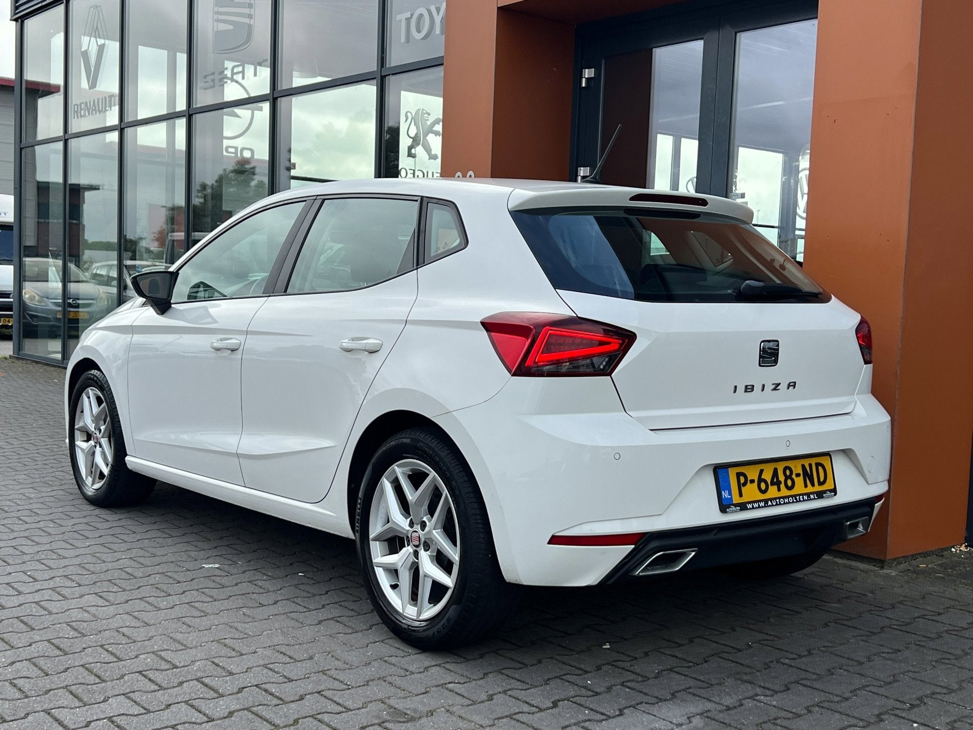Seat Ibiza 1.0TSI|PDC|Bluetooth|Climate|Isofix|APK 2027, Parkeersensor, Euro 6, 95 pk, Bedrijf