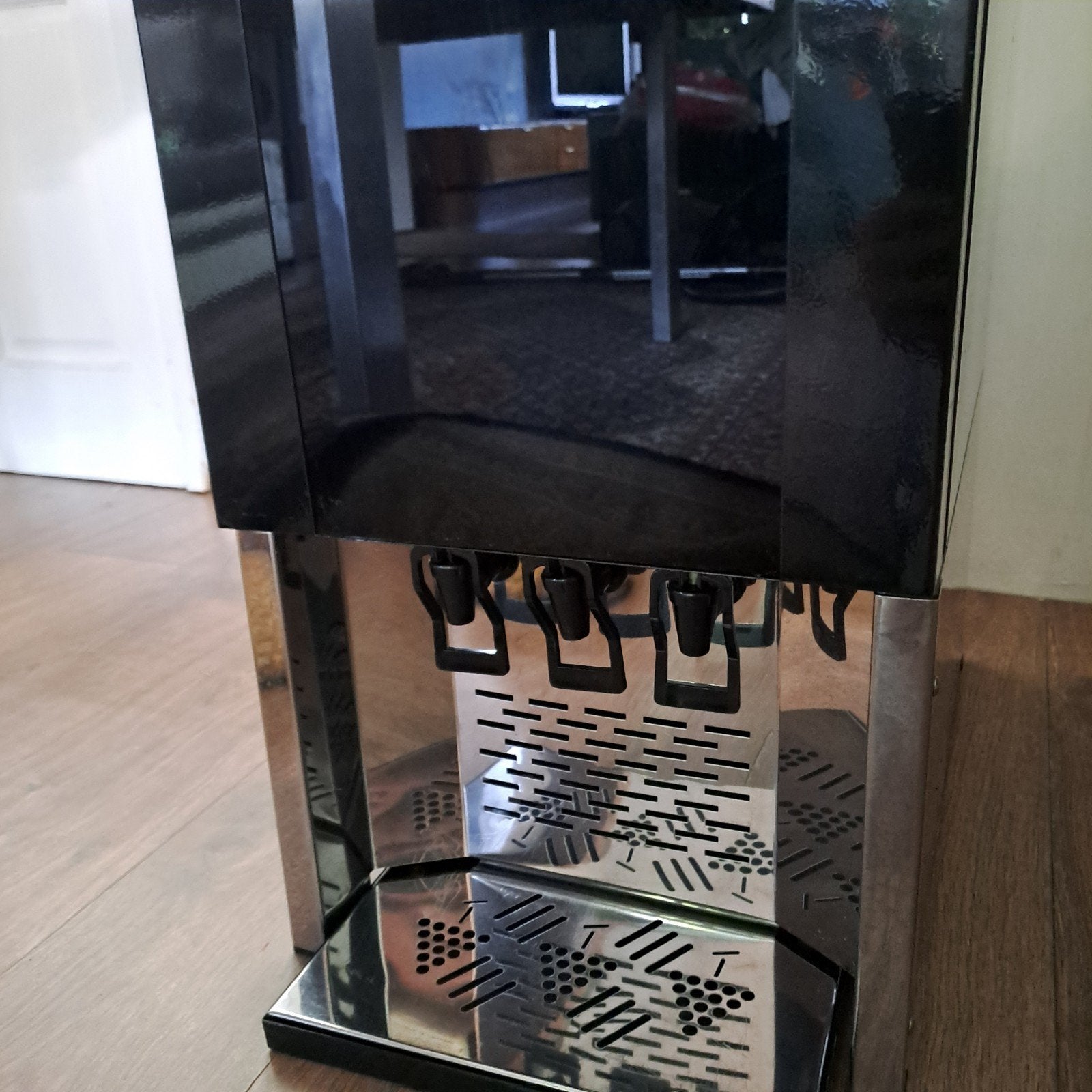 Bag-in-Box Wijnkoelkast / Sapdispenser met Koeling, Ophalen
