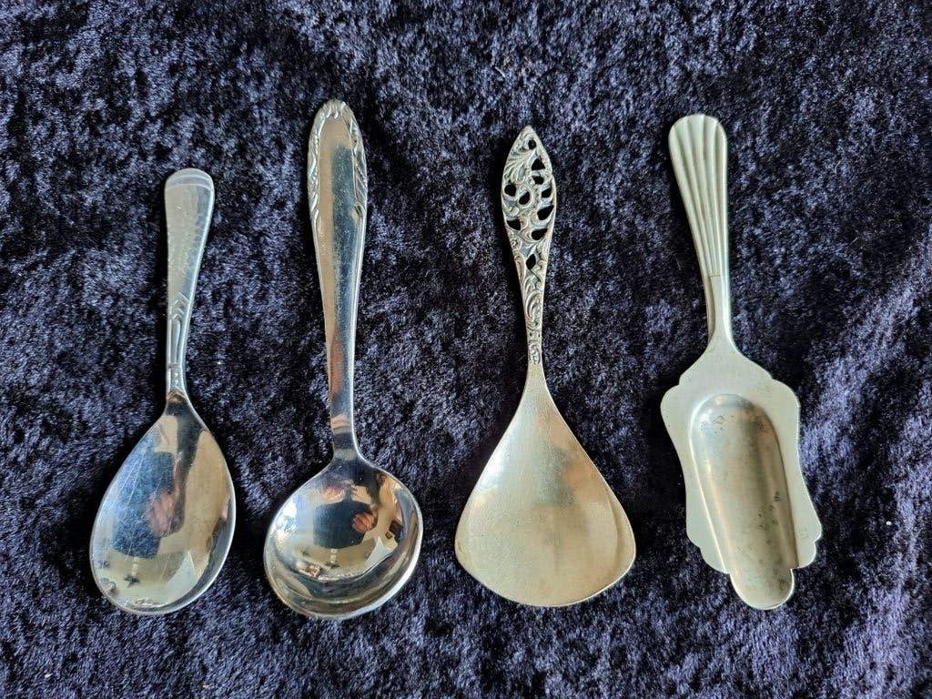 4 lepeltjes / suikerlepeltjes - diverse stijlen  (€4,- pst), Ophalen of Verzenden