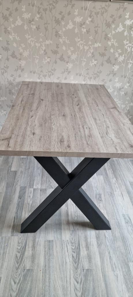 Moderne eettafel met X-poot onderstel, Huis en Inrichting, Tafels | Eettafels, Gebruikt, 100 tot 150 cm, 50 tot 100 cm, Modern