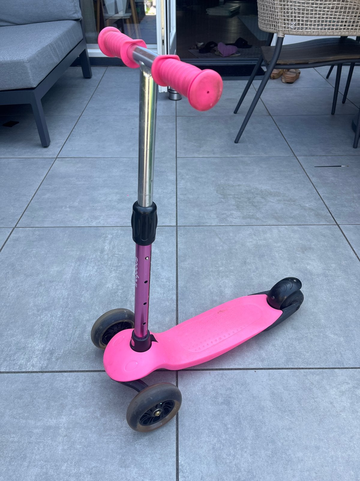 LifeGoods Step met 4 standen en verlichte wielen, Ophalen of Verzenden, Zo goed als nieuw, Gewone step