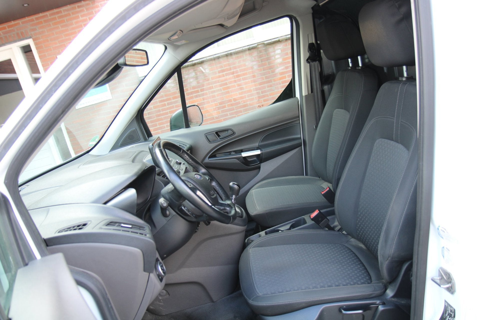 Ford TRANSIT CONNECT 1.5 EcoBlue 120PK L2 Limited / Camera /, Voorwielaandrijving, Stof, Gebruikt, 4 cilinders