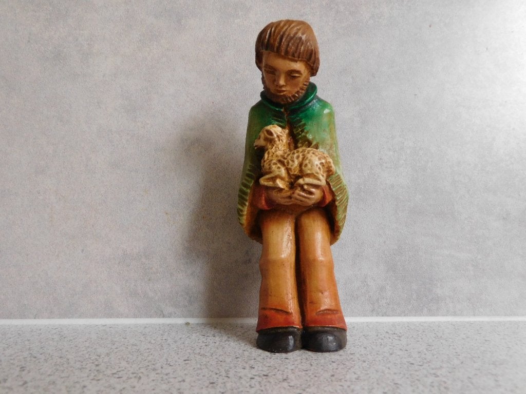 Kerststal Herder met lam 13 cm - Atelier Lumen Venlo, Ophalen of Verzenden, Gebruikt, Religie