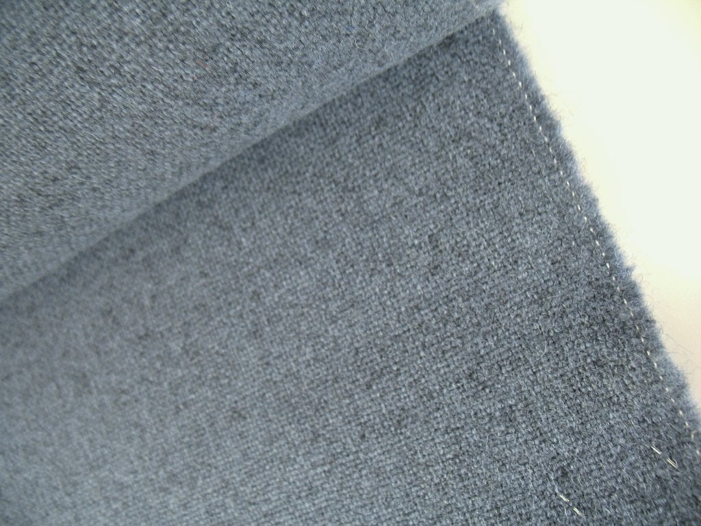 Kvadrat Tonica 791; lila; max 6 meter meubelstof, Wol, 120 cm of meer, Paars, Ophalen of Verzenden
