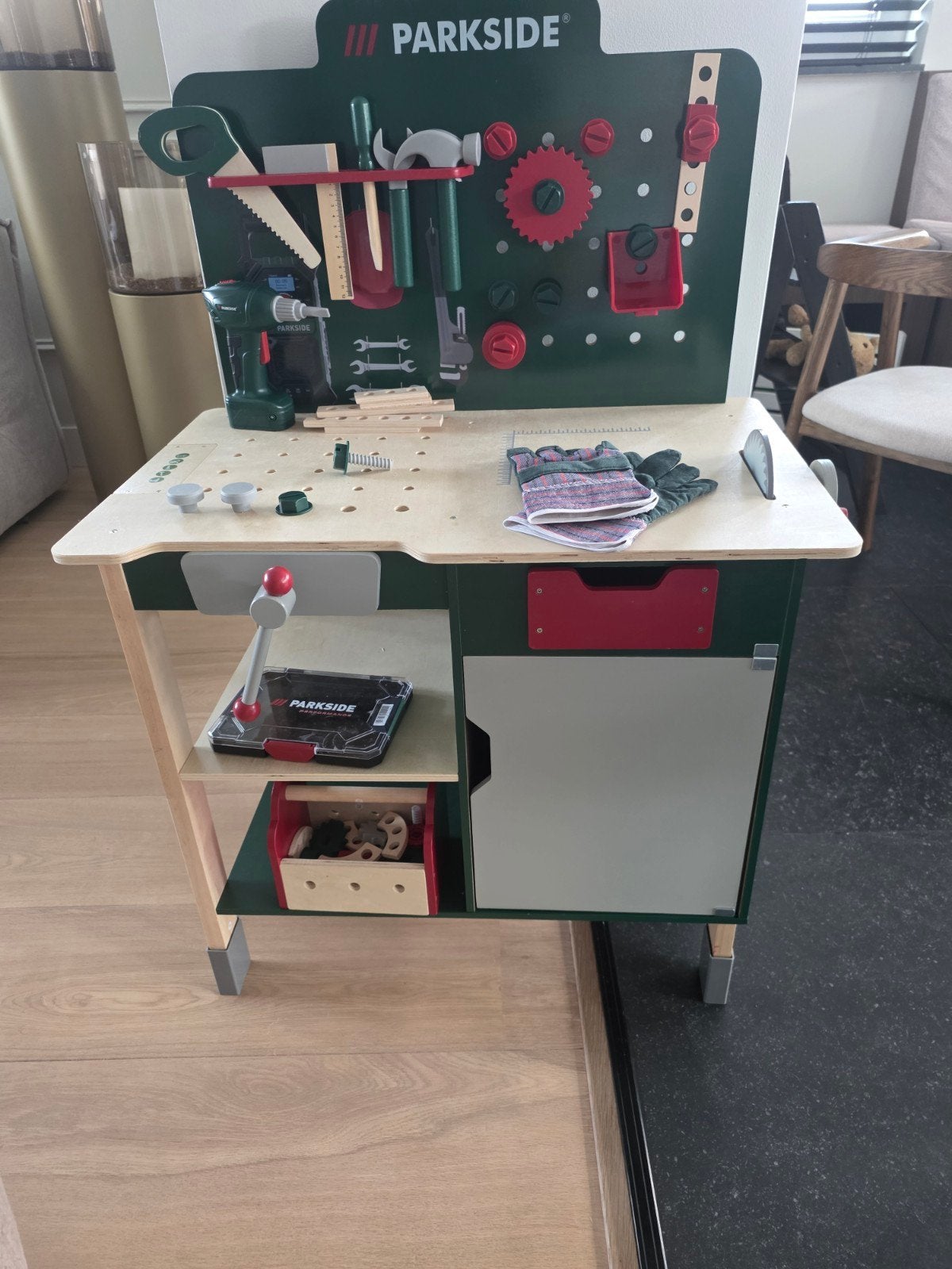 Complete kinder werkbank met accessoires, Ophalen of Verzenden, Zo goed als nieuw, Jongen of Meisje