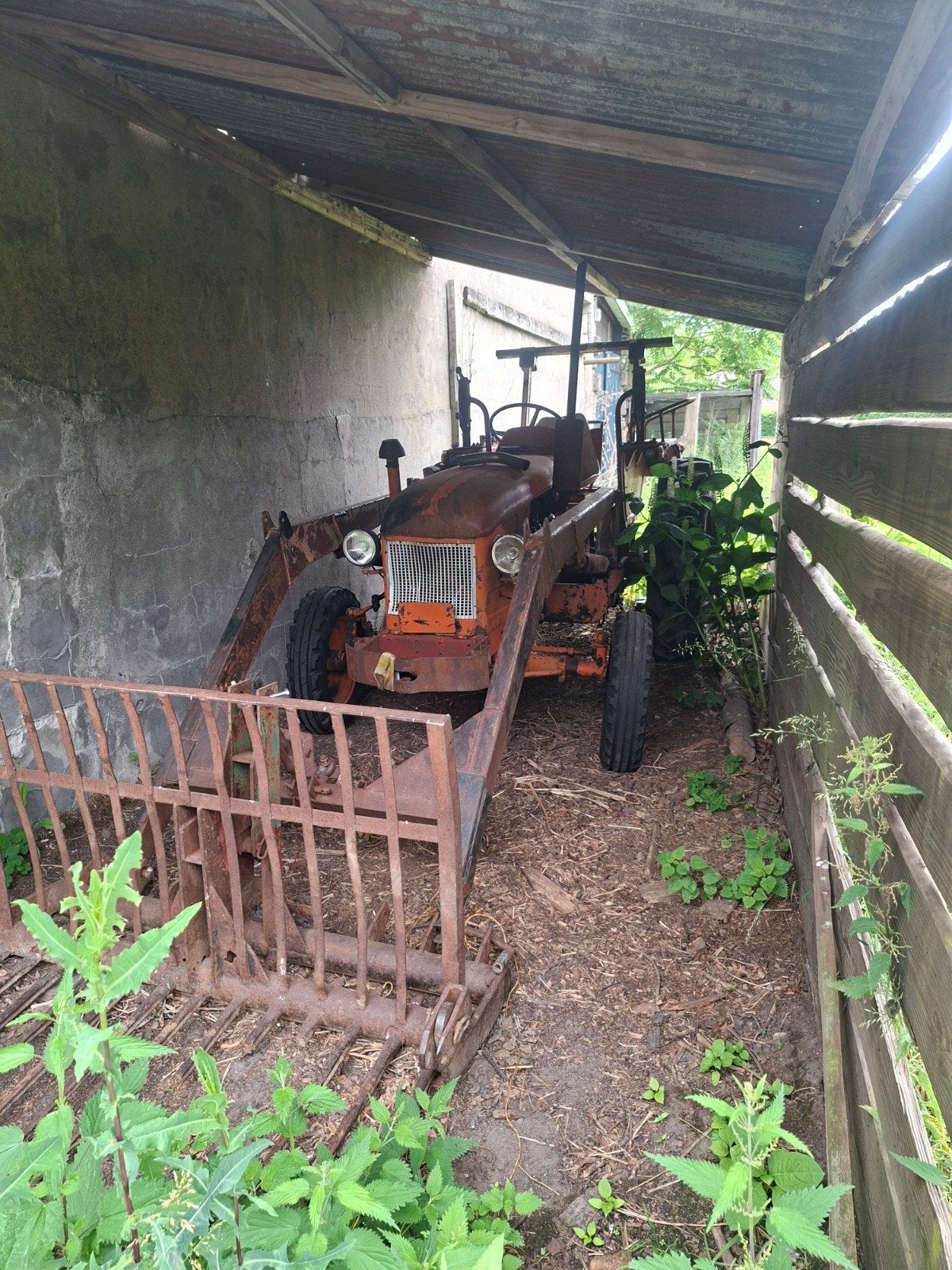Tractor met voorlader  pto en hefmast Renault, Zakelijke goederen, Ophalen of Verzenden, Gebruikt, Tot 80 Pk, Tot 2500