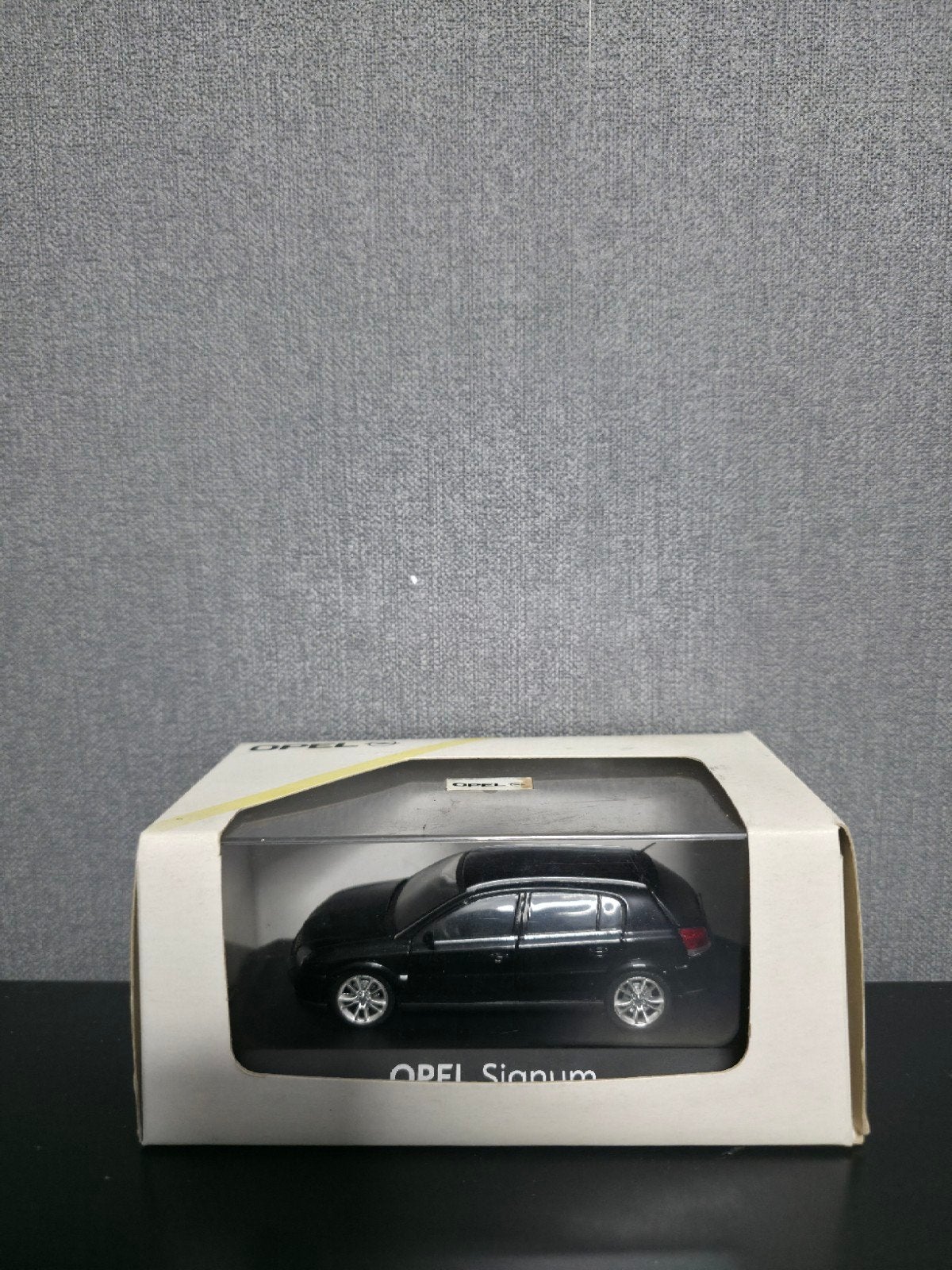 1:43 Schuco Opel Signum, Ophalen of Verzenden, Zo goed als nieuw, Auto, Schuco