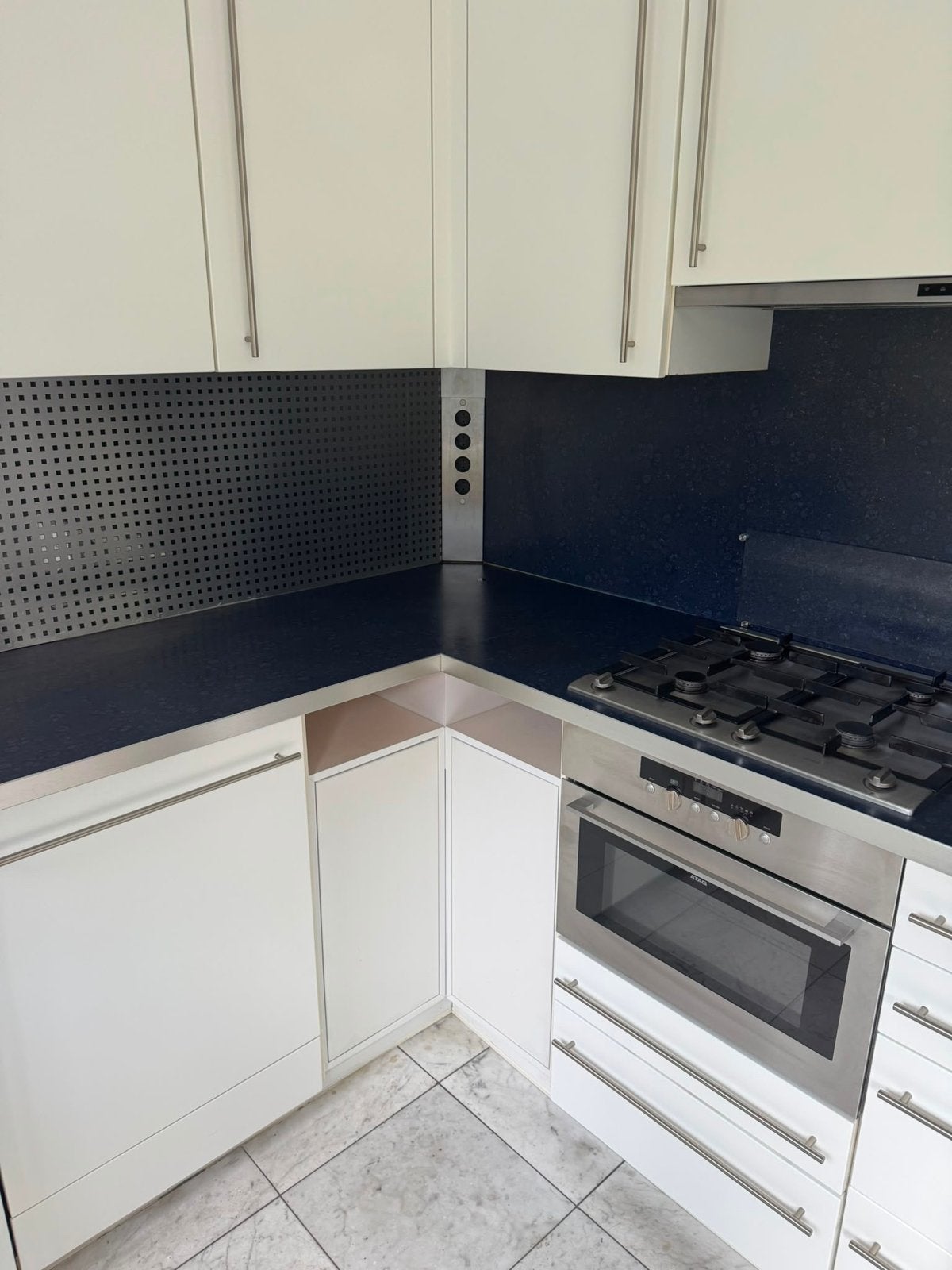 Keuken - Zelf te demonteren, Ophalen, Gebruikt, Wit, Hoekkeuken