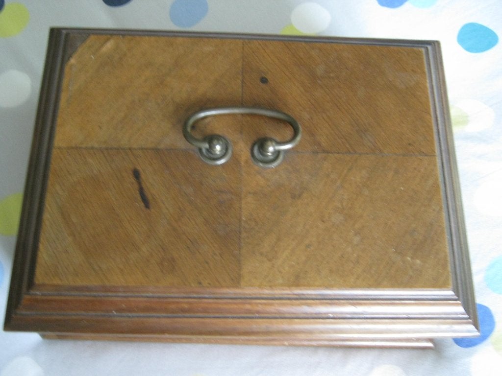 Antiek Mahonie Naaidoos., Verzenden
