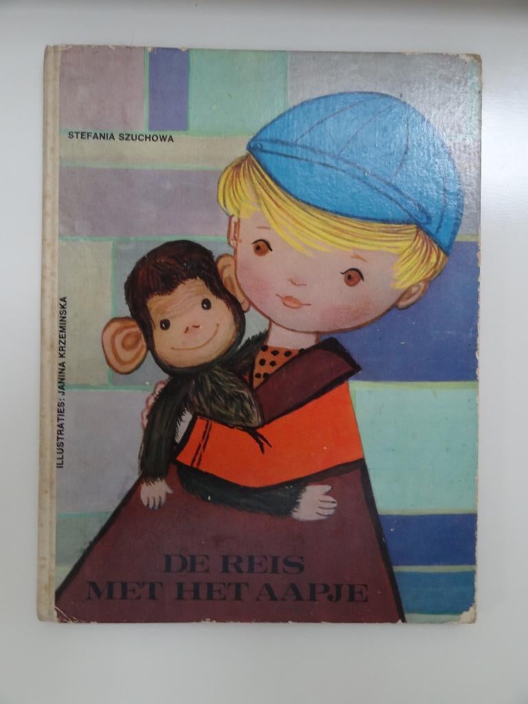 D038 Stefania Szuchowa De reis van het aapje, Boeken, Kinderboeken | Jeugd | onder 10 jaar, Ophalen of Verzenden, Gelezen, Fictie algemeen