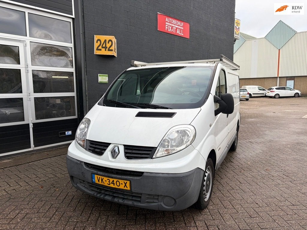 Renault Trafic 2.0 dCi T27 L1H1 Eco Black Edition, Auto's, Voorwielaandrijving, Euro 5, 4 cilinders, Verwarmde buitenspiegels
