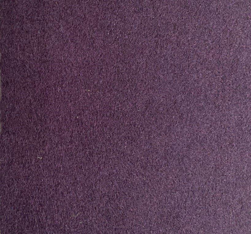 Kvadrat Divina 3 376 donker paars; restant meubelstof, Wol, 120 cm of meer, Paars, Nieuw