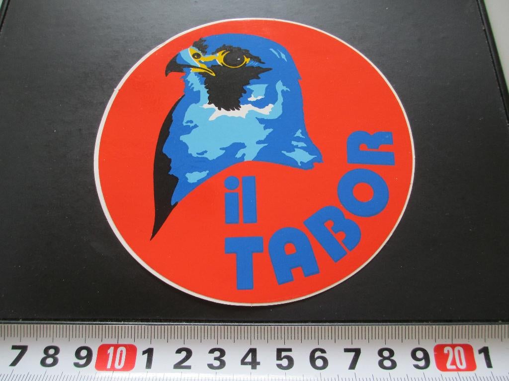 sticker il tabor - strip roofvogel valk havik, Ophalen, Zo goed als nieuw