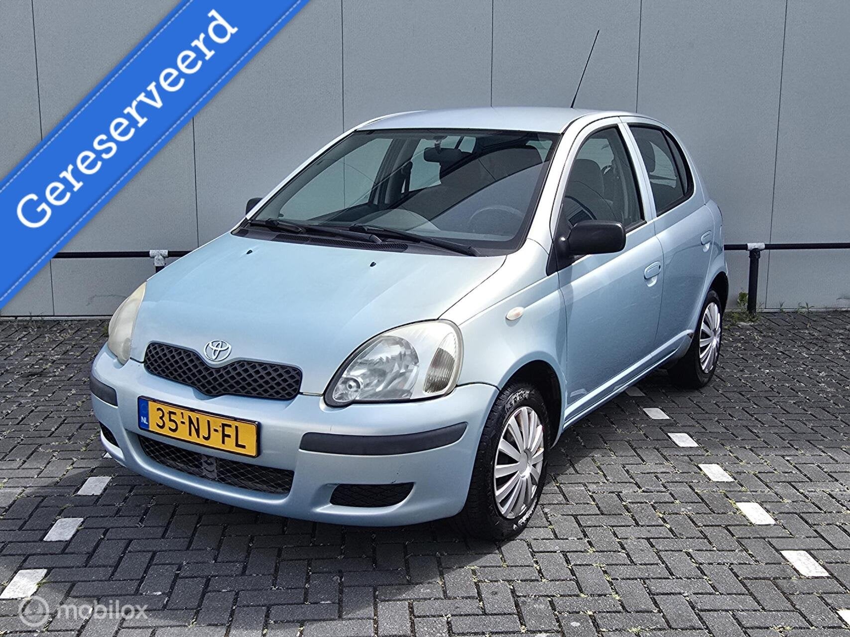Toyota Yaris 1.0 VVT-i Idols, Auto's, Toyota, Stof, Gebruikt, 31 €/maand, 4 cilinders