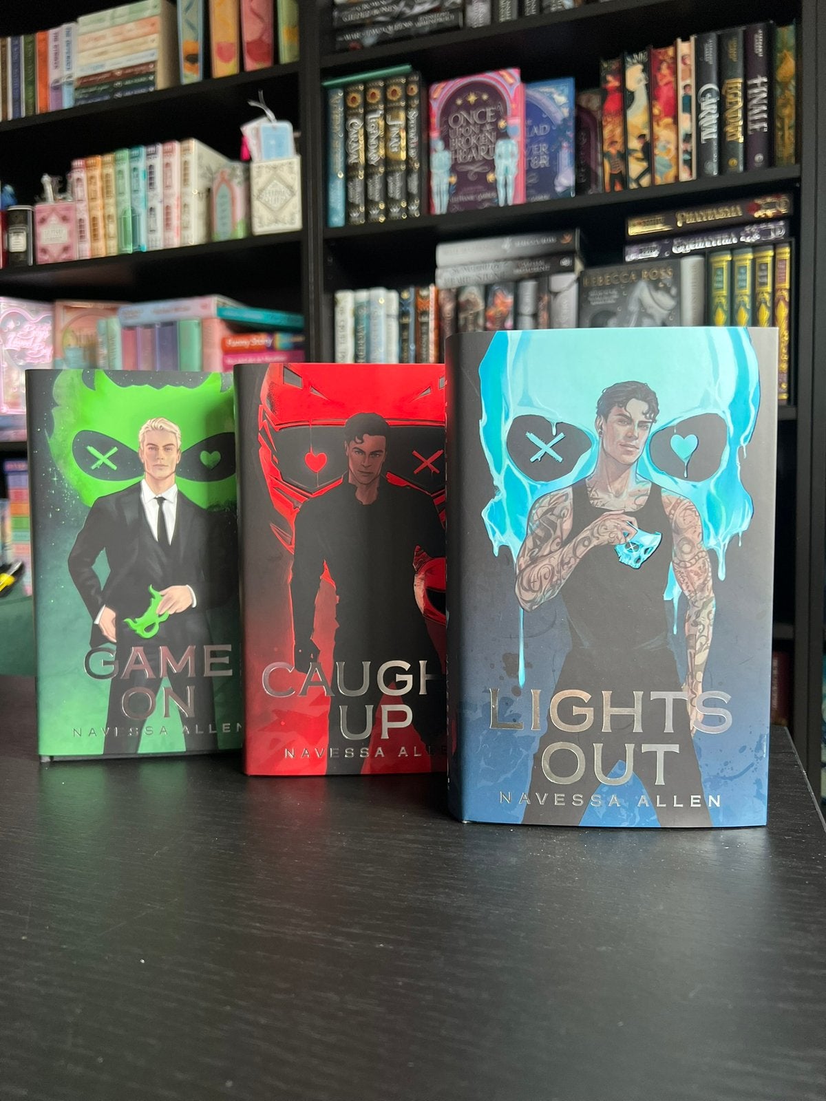 Lights Out / Into Darkness serie fairyloot navessa allen, Ophalen of Verzenden, Nieuw, Europa overig